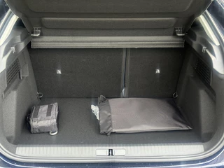 Citroen Ë-C4 Collection 156pk Extended range 54 kWh | Stoelverwarming | Comfort stoelen | Parkeercamera/-sensoren | Navigatie | Cruise Control | Cruise Control | DAB | Keyless Entry/Start | Full LED | Warmtepomp / 10