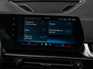 BMW iX1 eDrive20 67 kWh M Sport | SOH 100% | Trekhaak | Harman/Kardon | Keyless | LED | Camera | Navigatie | 18" / 29