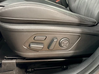 Kia SORENTO 1.6 T-GDI Plug-in Hybrid 4WD ExecutiveLine 7persoons / Panoramadak / 360 camera / head-up /dealer onderhouden / 18