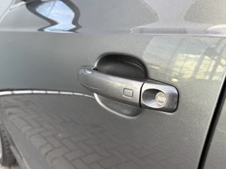 Audi Q3 BWJ 2018 | 1.4 TFSI 150 PK | S-LINE | AUTOMAAT  | PANORAMADAK | ELEKTR. STOEL | TREKHAAK | KEYLESS | HALF LEDER | RS VELGEN | ELEKTR. KLEP | FULL LED | CLIMA | BLUETOOTH | NAVI | PDC | / 50