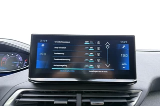 Peugeot 3008 1.2 PureTech Allure Pack Business | Trekhaak | Achteruitrijcamera | Navigatie | Airco | Stoelverwarming | Climate control | Cruise control | Dodehoekdetectie / 21