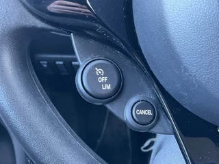 smart Forfour EQ Soh 96% 1Eig Clima Cruise toerenteller Essential 22kw-boordlader met fastcharge functie / 15