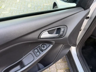 Ford Focus Wagon 1.0 Trend / 9