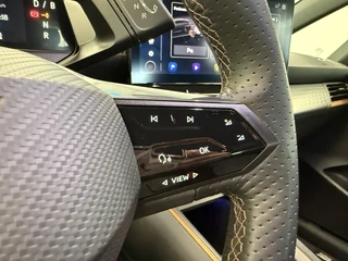 CUPRA Born Impulse 62 kWh  Virtual Cockpit Apple/Android Auto PDC 24 Maanden garantie* (Vraag naar de voorwaarden) / 9