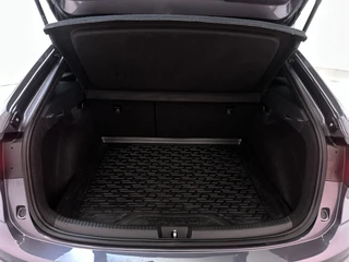 Volkswagen Taigo 1.0 TSI R-Line Business LED Camera Stoelverwarming App-Connect DAB+ / 19