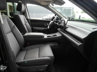 Leapmotor C10 Design REEV 28.4 kWh | Nieuwe auto | Gecombineerde actieradius WLTP 974km | 1500 kg Trekgewicht | Diverse kleuren leverbaar | Full options | Stuurverwarming | Stoelverwarming en koeling | Elektrisch verstelbare voorstoelen | Navigatie | Keyless entry & start | 20 inch lichtmetalen velgen | Led verlichting / 16