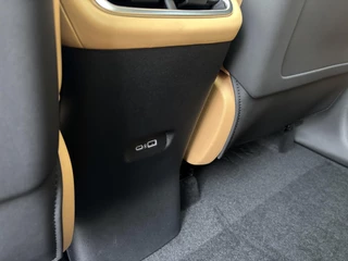 Leapmotor C10 REEV 28.4kWh Design / 17