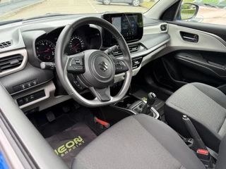 Suzuki Swift 1.2 Style Smart Hybrid / 6