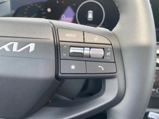 Kia Niro 1.6 GDi Hybrid DynamicPlusLine | Navigatie | Climate control | Elektrische bestuurders stoel | Schuif/kantel dak | Elektrische achterklep | DEMO / 17