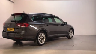Volkswagen Passat Variant 1.5 TSI 150pk DSG Business Stoelverwarming Virtual Cockpit Navigatie DAB+ / 5