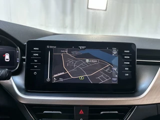 Skoda Scala 1.0 TSI 116pk DSG Business Edition Stoelverwarming LED Parkeersensoren Navigatie / 9