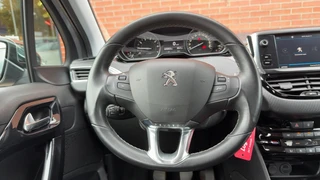 Peugeot 208 1.2 PureTech BlueLease Allure Navigatie Clima Velgen / 24
