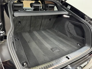 Audi Q8 Sportback e-tron 50 quattro S Edition 95 kWh | Pano | B&O| 22” | Massage | Adaptive Cruise | Matrix LED / 63