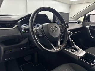 Toyota RAV4 2.5 Hybrid AWD Dynamic Trekhaak | 18'' L.M. Velgen | Elektrische Achterklep / 13