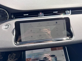 Land Rover Range Rover Evoque 1.5 P300E S AWD R-Design Panoramadak Camera Stoelverwarming Carplay Meridian / 47