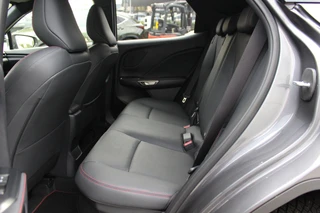 Lexus LBX 1.5 Emotion 2WD / 26