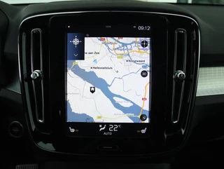 Volvo XC40 1.5 T3 Momentum Pro | Elek. wegklapbare trekhaak / 16