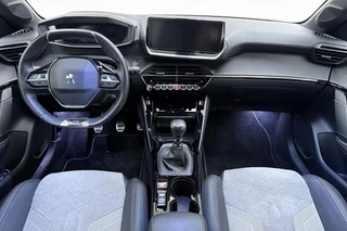 Peugeot 208 1.2 PureTech GT Pack | 3D i-cockpit | | Alcantara bekleding | Verwarmbare voorstoelen | Adaptieve cruise control | Apple Carplay/Android Auto | Navigatie full map / 14