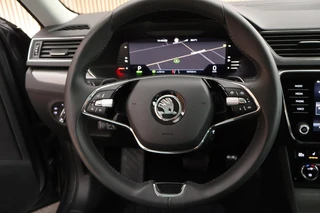 Skoda Superb Combi 1.4 TSI 218pk iV Business Edition Trekhaak Memory Stoelverwarming Virtual Cockpit Navigatie / 19