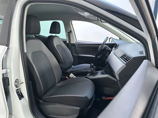 Seat Arona 1.0 TSI Style Business Intense Camera Navigatie App-Connect DAB+ / 6