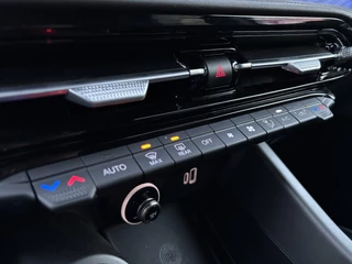 Alfa Romeo Tonale 1.5T Hybrid Edizione Speciale / 31