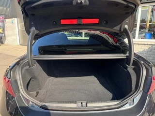 Alfa Romeo Giulia 2.9 V6 QUADRIFOGLIO Carbon pakket Sparco kuipstoelen Carplay Perfect onderhouden! / 32