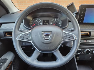 Dacia Sandero Stepway 1.0 TCe Comfort | 1e Eigenaar | Navigatie | Parkeersensoren | Cruise Control | Airco | Stuurbediening | Bluetooth / 19