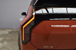KIA Ev3 81,4 kWh 204pk Plus Advanced TREKHAAK / 37