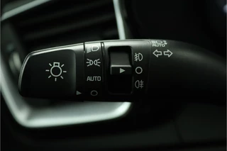 Kia ProCeed 1.5 T-GDi GT-Line Automaat  - Apple Carplay/Android Auto - Cruise Control - Dodehoekdetectie - Climate Control - Navigatie - Stoel/Stuur Verwarming - - Fabrieksgarantie tot 06-2031 / 23