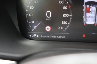 Volvo XC60 T6 Recharge AWD Inscription | Stoelverwarming | Trekhaak | Parkeercamera | Panoramadak | Pilot Assist |  BLIS  | Leder | Keyless / 22