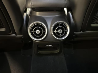 Alfa Romeo Stelvio 2.0 T AWD TREKHAAK LEER NAVI CRUISE ECC. / 17