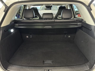 MG EHS 1.5 TGDI Luxury / 42