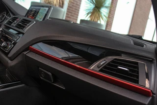 BMW 2-serie Cabrio 220i Sport | Origineel NL | Cruise control | Stoelverwarming | Xenon | Sportstoelen | HiFi audio | Navigatie Professional | Sportstuur | Chrome Line | Keyless entry / 34