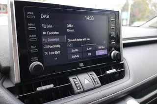 Toyota RAV4 2.5 Hybrid STYLE JBL STOELVERW.NAVI EL-A.KLEP LED CAMERA APPLE/ANDROID / 17