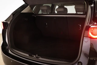 Mazda CX-5 2.0 SkyActiv-G 165 Skylease+ | ACHTERBANKVERWARMING | HEAD UP | DAB | 360 CAMERA | TREKHAAK | 19" / 16