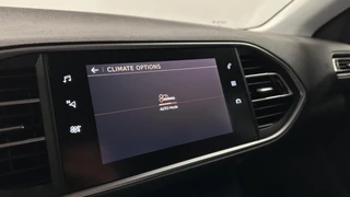 Peugeot 308 SW 1.2 PureTech Blue Lease CARPLAY NAVI CRUISE ECC. / 38