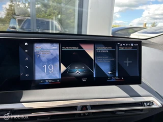 BMW iX xDrive40 High Executive Pano Harman/Kardon Trekhaak / 19