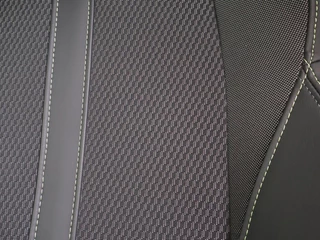 Peugeot 208 1.2 Hybride eDSC6 145 GT Automaat Carplay 3D Cockpit Clima Camer / 21