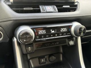 Toyota RAV4 2.0 VVT-iE Business Trekhaak (2000 kg) Adapt.Cruise Carplay Camera Voll.Dealer Onderhouden! / 27