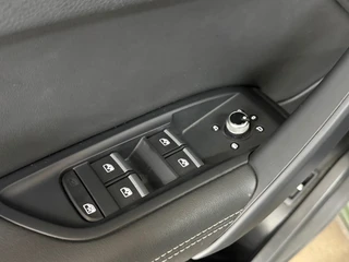 Audi Q5 Sportback 50 TFSI e S-line edition | Luchtvering | District Green | Ambient | Matrix-LED / OLED | Business-Pack | CarPlay / 26