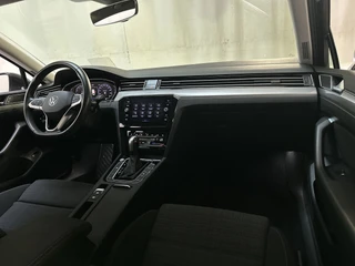 Volkswagen Passat Variant 1.5 TSI 150pk DSG Business Stoelverwarming Virtual Cockpit Navigatie DAB+ / 4