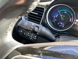 Kia XCeed 1.6 GDi PHEV 140 pk DynamicPlusLine  | navigatie | stoel/stuurverwarming | camera | keyless go | incl. winterset / 32