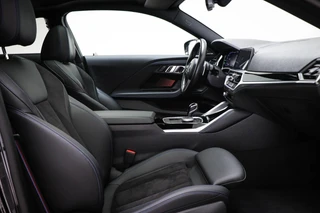 BMW 2-serie Coupé M240i xDrive High Executive | SCHUIFDAK | HARMAN KARDON | HEAD UP | DRAADLOZE LADER / 4