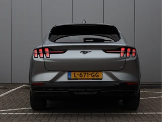 Ford Mustang Mach-E AWD 75 kWh  | Trekhaak | SOH 92,3% | B&O | 360 Camera / 8