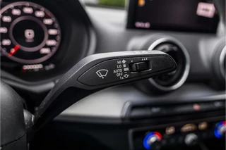 Audi Q2 35 TFSI S Edition  | 2x S-line | NL Auto | Virtual / 35