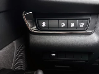 Mazda CX-30 2.0 e-SkyActiv-G M Hybrid Sportive | Automaat | Adaptive cruise | Stoelverwarming | HUD | Camera | Trekhaak / 28
