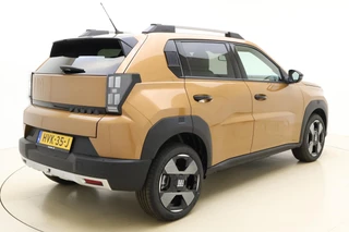 Fiat Grande Panda La Prima 44 kWh | Navigatie | Climate control | Achteruitrijcamera | Cruise control | Dakrails | Stoel- en stuurverwarming | Lichtmetalen velgen / 2