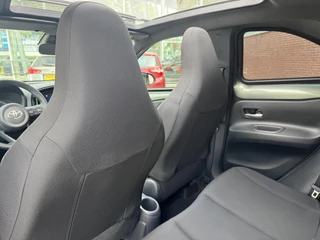 Toyota Aygo X PREMIUM CABRIO KEYLESS PARK-SENSOREN STOELVERWARMING APPLE/ANDROID LM-VELGEN 18" / 9