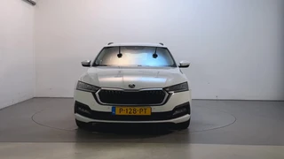 Skoda Octavia Combi 1.0 e-TSI DSG Business Edition Navigatie App-Connect DAB+ Parkeersensoren / 16