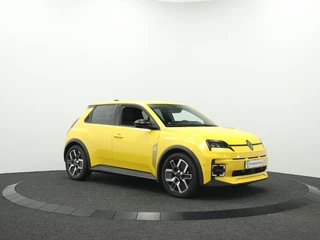 Renault 5 Urban Range techno 40 kWh Private lease 499,- P.m. / 12